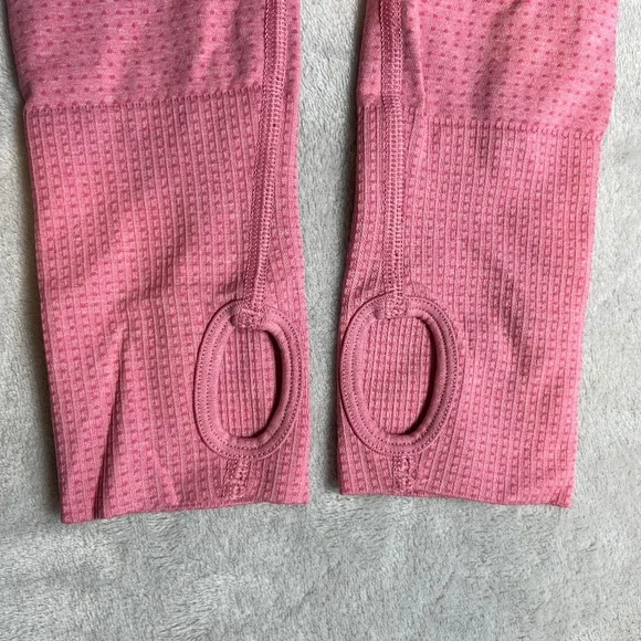 Gymshark sz M Soft Pink Long Sleeve Crop Top Athletic Workout Gym EUC - Picture 11 of 13